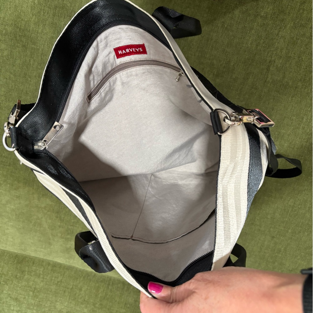 Harvey's Streamline Tote Bag Black and White Stripe Zipped Bag Seatbelt - Picture 2 of 8